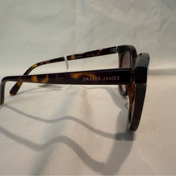 Draper James Round Frame Tortoise Sunglasses - Picture 7 of 8